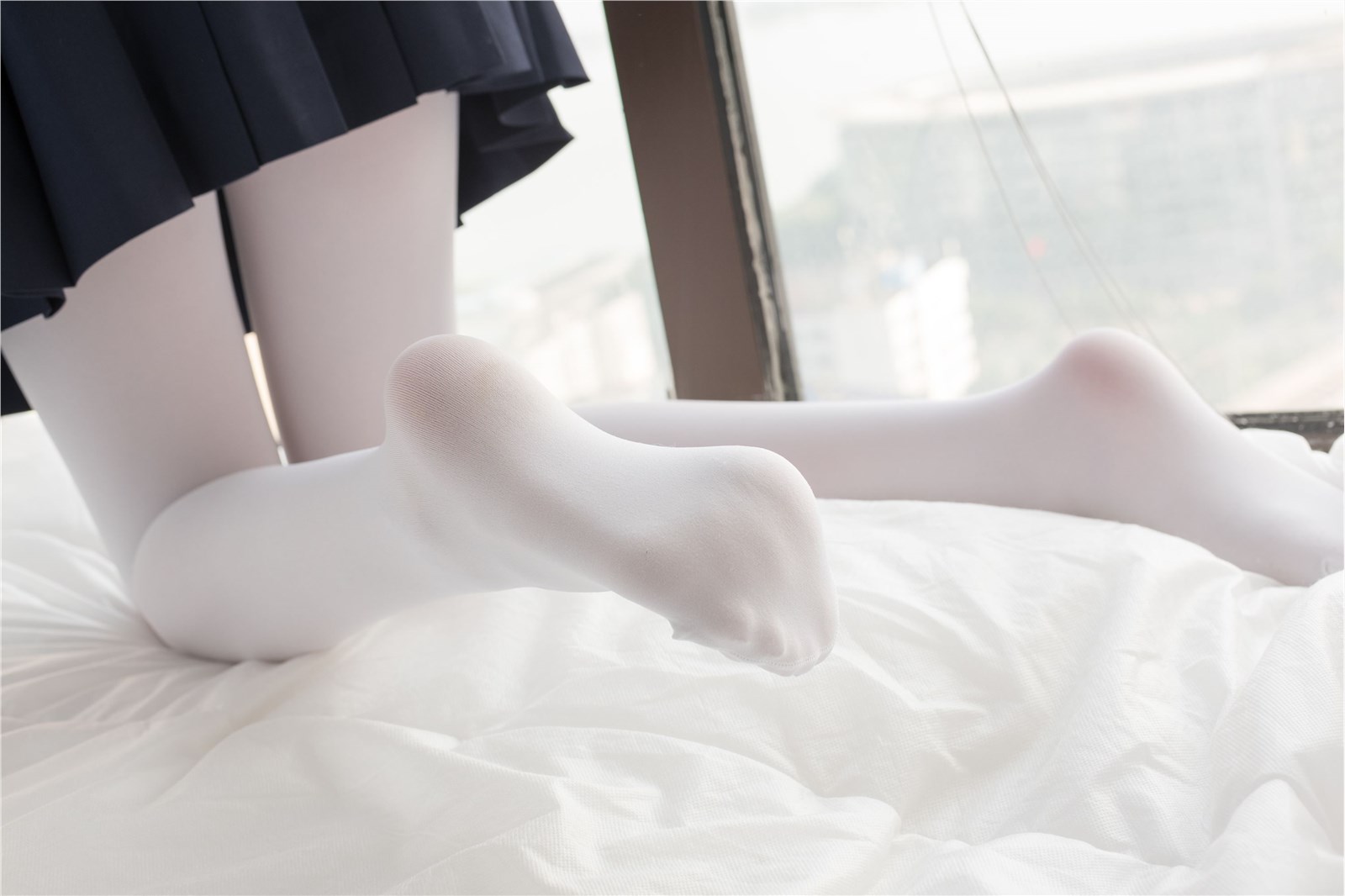 Foot photo of silk stockings girl(3)